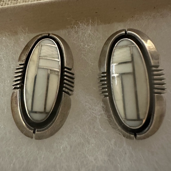 Gilbert Nelson Sterling Silver Navajo Art Deco Inlay Inlaid Earrings Signed OOAK - Picture 3 of 9